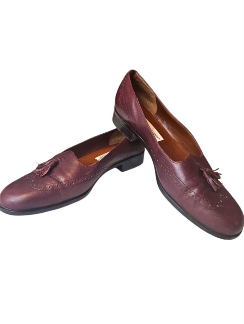 Vintage Etienne Aigner Burgundy Leather Wingtip Tassel Loafers